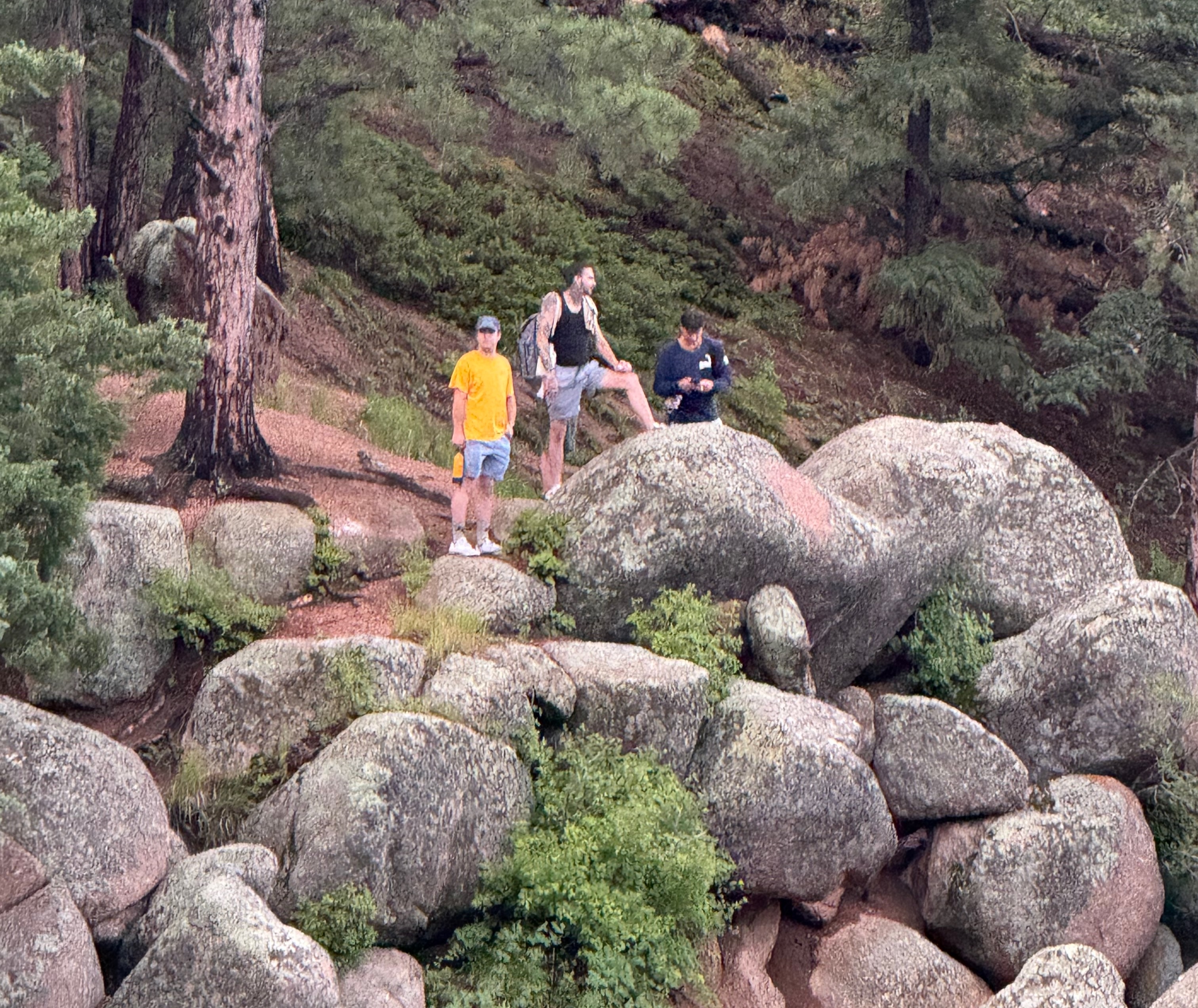 Hiking adventure with Unbuzzed community